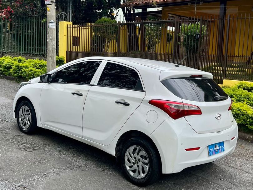 Hyundai HB20 Unique 1.0 Flex 12V Mec.