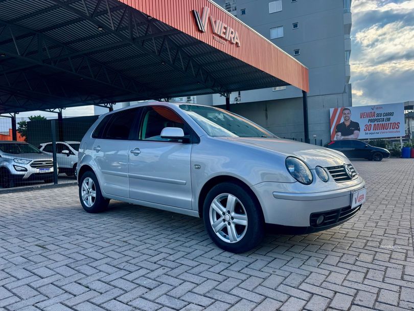 VolksWagen Polo 1.6 Mi/ S.Ouro 1.6Mi 101cv 8V 5p