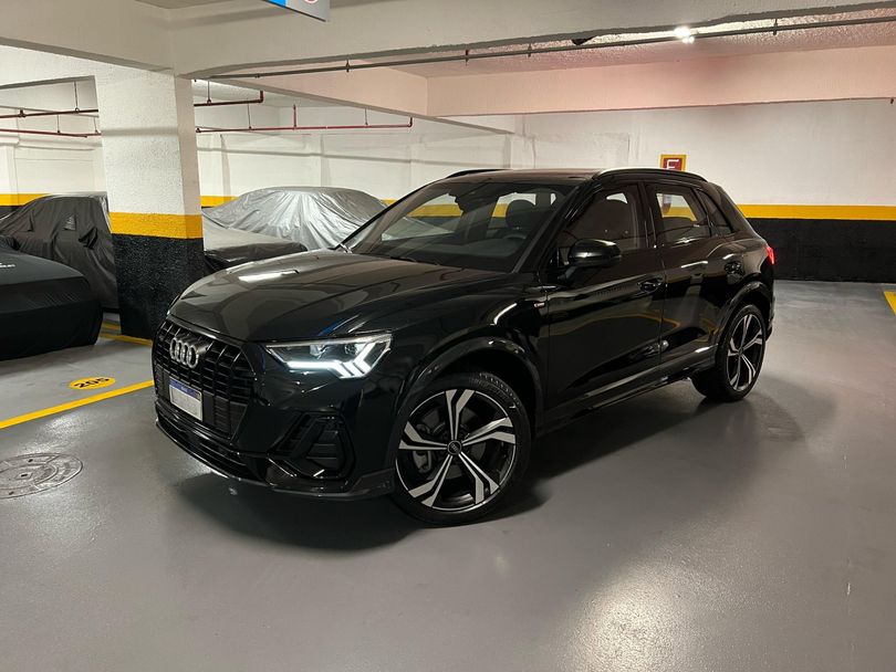 Audi Q3 Perf. Black 2.0 TFSI Tiptr. Quattro