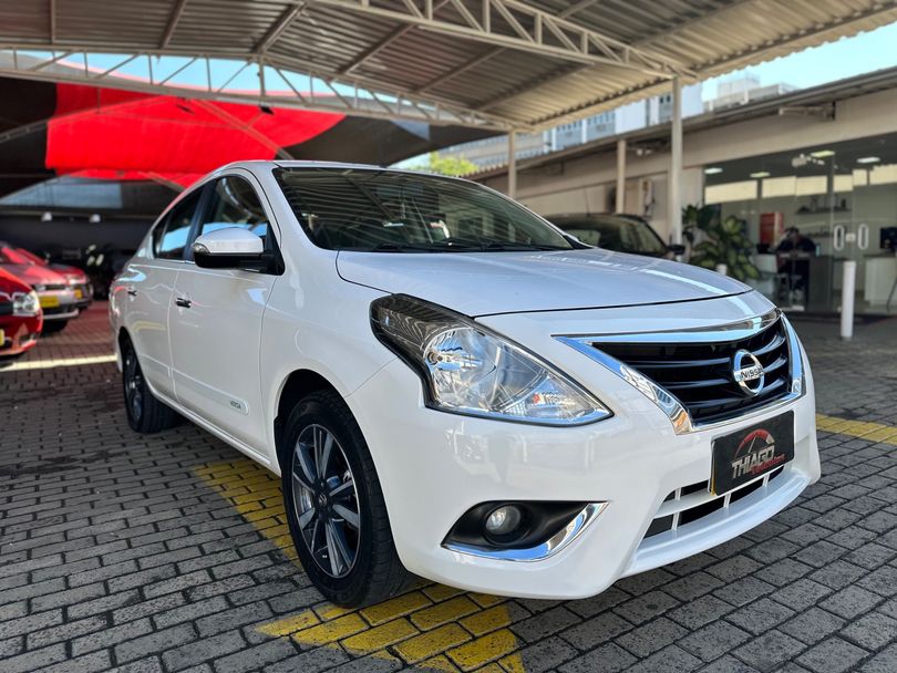 Nissan VERSA SL 1.6 16V FlexStart 4p Mec.