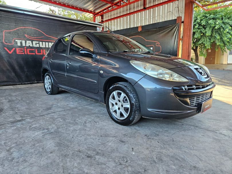 Peugeot 207 XR 1.4 Flex 8V 5p