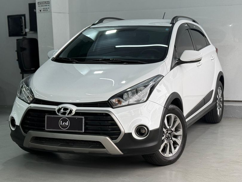 Hyundai HB20X Style 1.6 Flex 16v Mec.