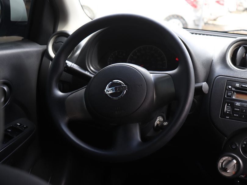 Nissan VERSA SV 1.6 16V Flex Fuel 4p Mec.