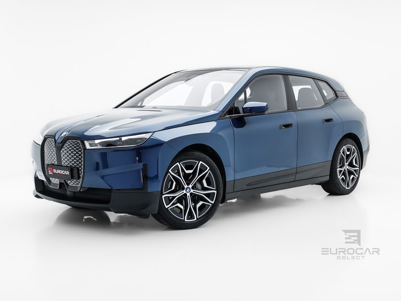 BMW iX XDrive 40 Aut. (Elétrico)