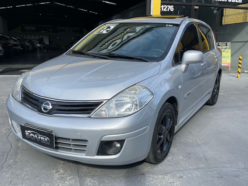 Nissan TIIDA SL 1.8/1.8 Flex 16V Aut.
