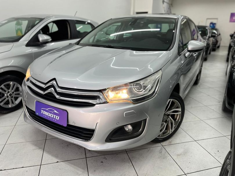 Citroën C4 LOUNGE Exclusive 1.6 Turbo 4p Aut.