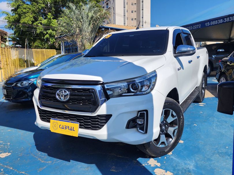 Toyota Hilux CD SRX 4x4 2.8 TDI 16V Diesel Aut.