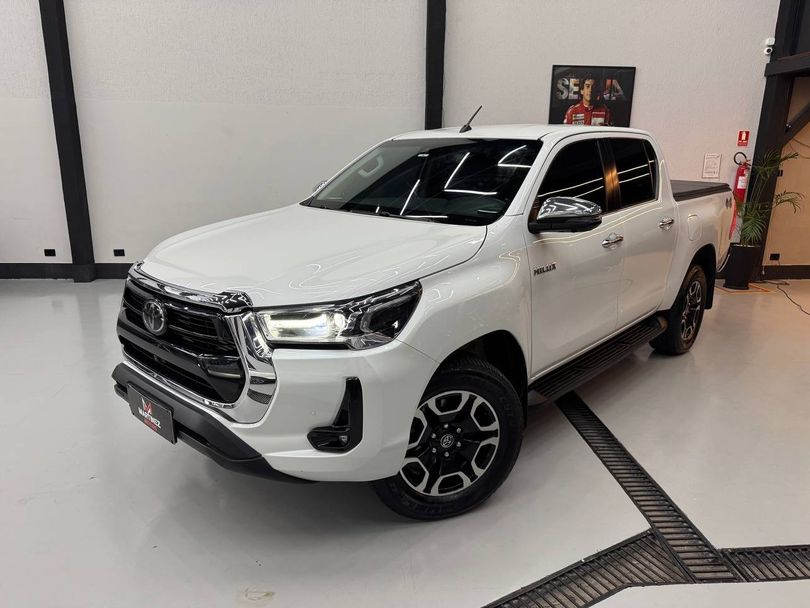 Toyota Hilux CD SRX 4x4 2.8 TDI 16V Diesel Aut.