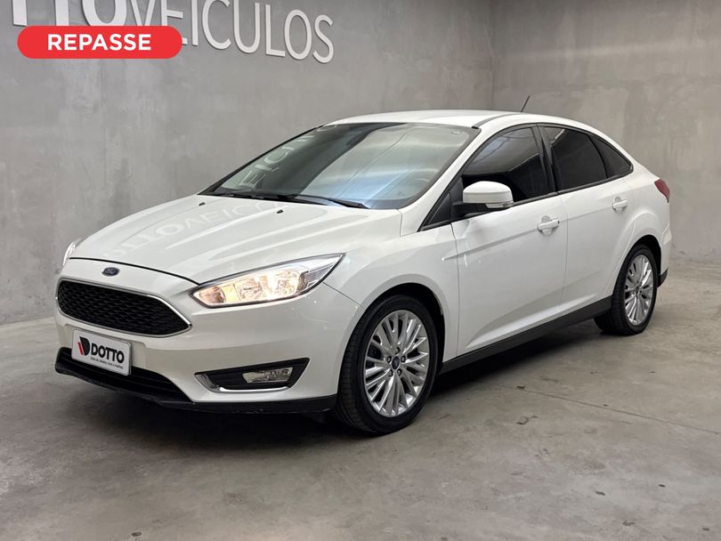 Ford Focus 2.0 16V/SE/SE Plus Flex 5p Aut.