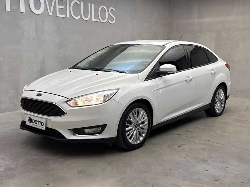 Ford Focus 2.0 16V/SE/SE Plus Flex 5p Aut.