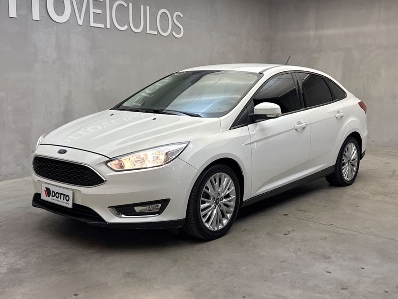Ford Focus 2.0 16V/SE/SE Plus Flex 5p Aut.