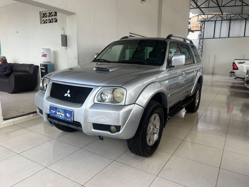 Mitsubishi Pajero Sport HPE 2.5 4x4 Diesel Mec.