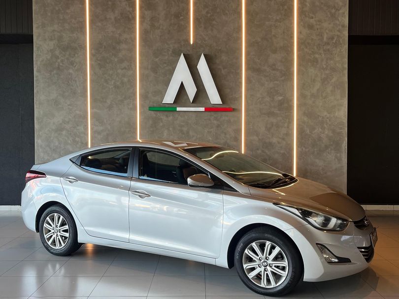 Hyundai Elantra GLS 2.0 16V Flex Aut.