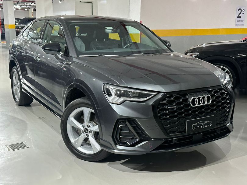 Audi Q3 Perf. Black 2.0 TFSI Tiptr. Quattro