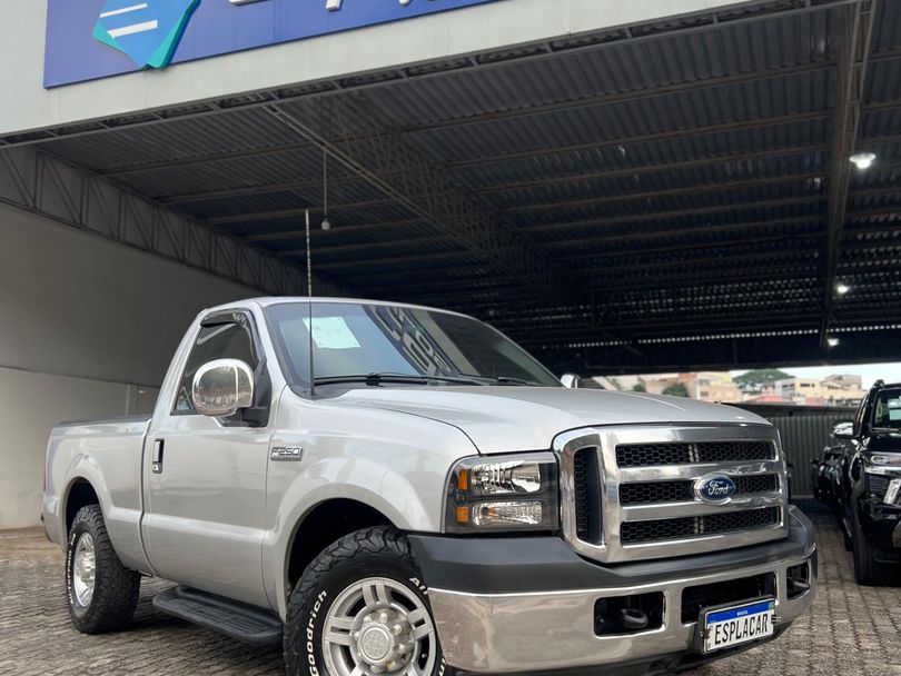 Ford F-250 XLT 3.9 4x2 Diesel TB