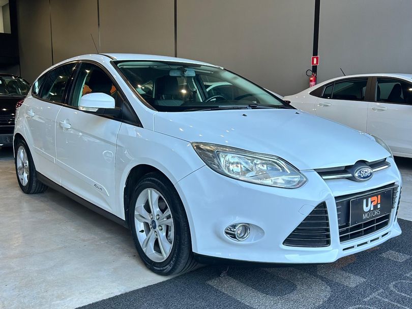 Ford Focus 1.6 S/SE/SE Plus Flex 8V/16V  5p