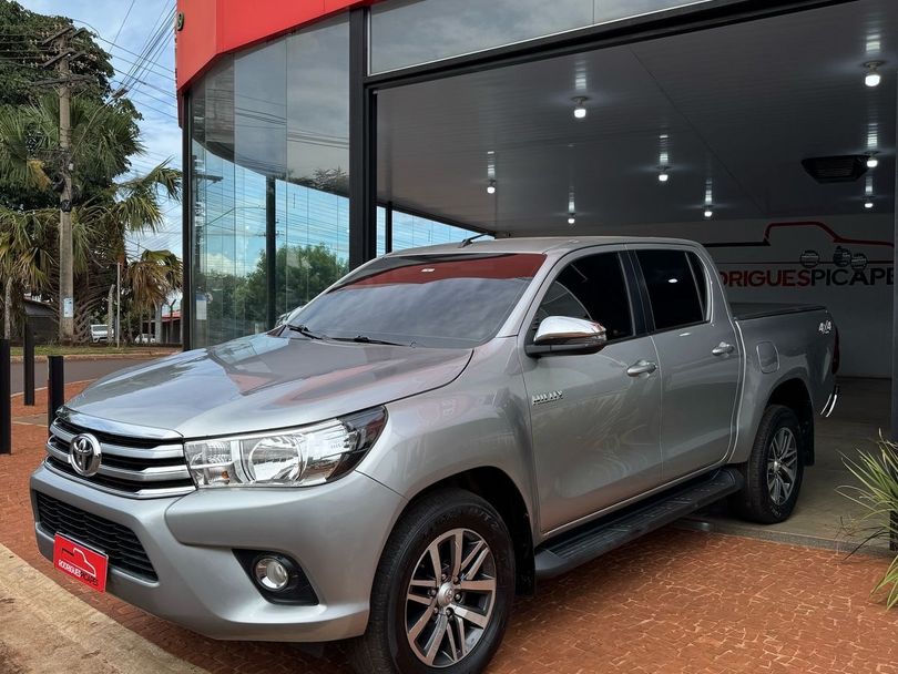 Toyota Hilux CD SRV 4x4 2.7 Flex 16V Aut.