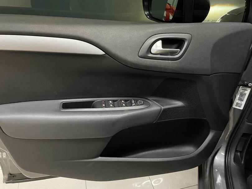 Citroën C4 LOUNGE Shine 1.6 Turbo Flex Aut.