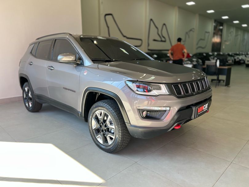 Jeep COMPASS TRAILHAWK 2.0 4x4 Dies. 16V Aut.