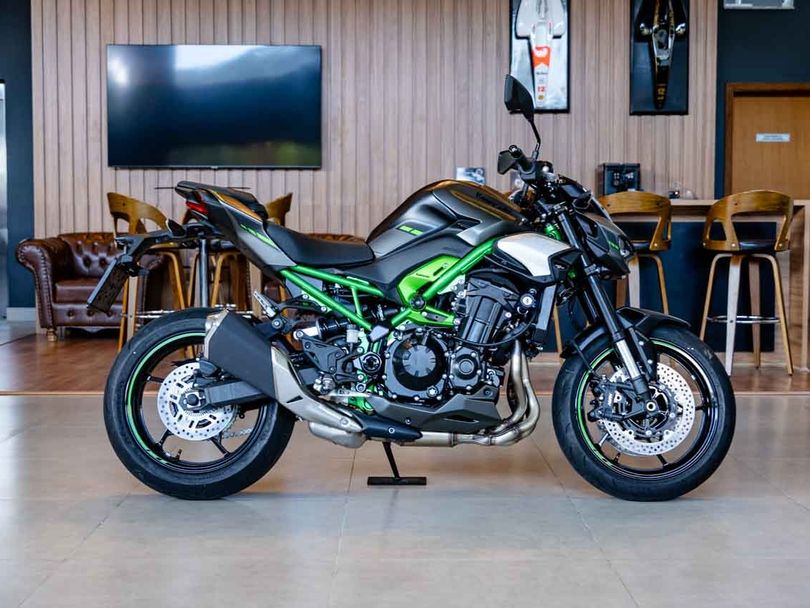 KAWASAKI Z 900