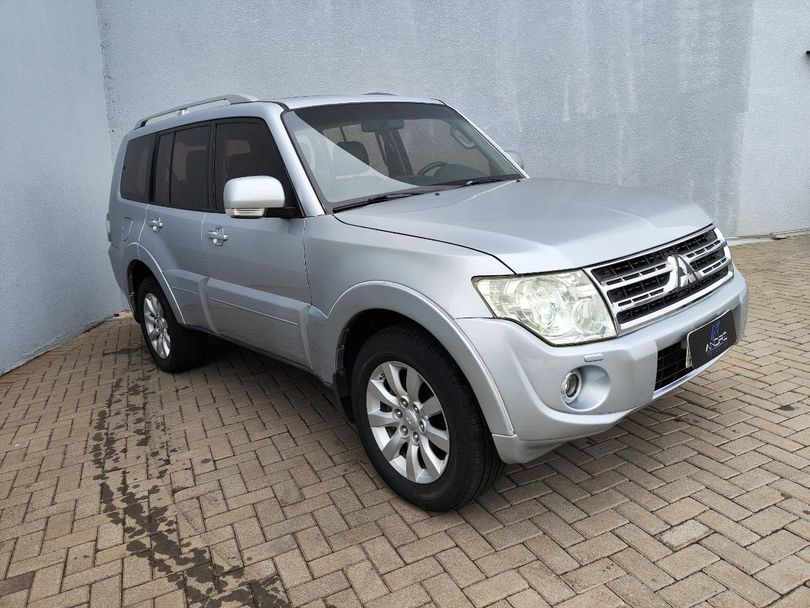 Mitsubishi Pajero HPE Full 3.2 4x4 T.I.Dies. 5p Aut