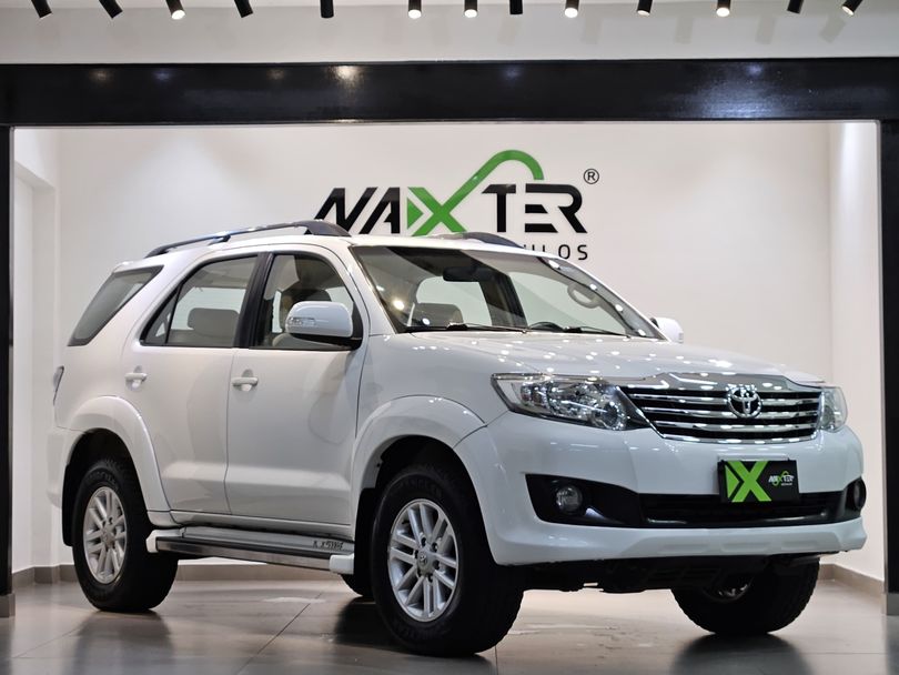 Toyota Hilux SW4 SR 4x2 2.7/ 2.7 Flex 16V Aut.