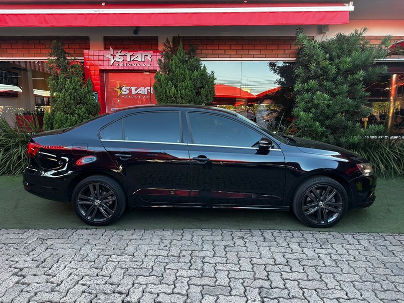 VolksWagen JETTA Highline 2.0 TSI 16V 4p Tiptronic