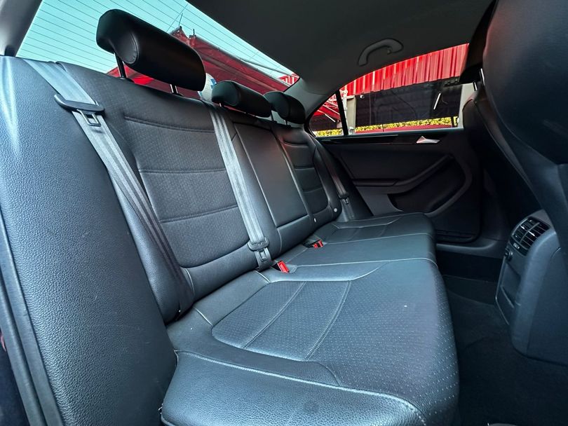 VolksWagen JETTA Highline 2.0 TSI 16V 4p Tiptronic