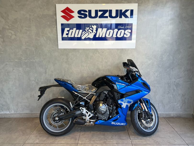 SUZUKI GSX-8R