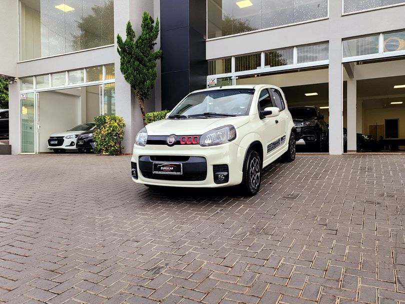 Fiat UNO SPORTING Dualogic 1.4 EVO Flex 8V 4p