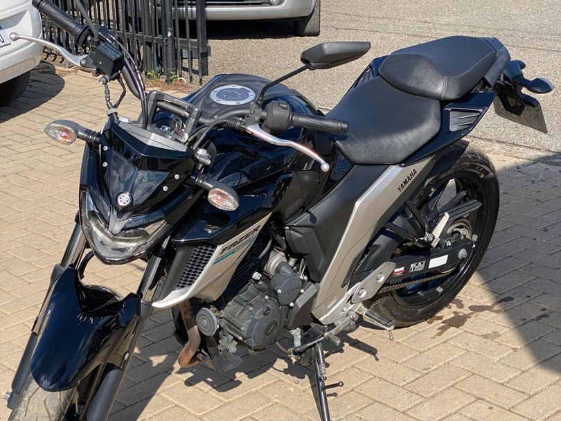 YAMAHA FZ25 250 FAZER FLEX