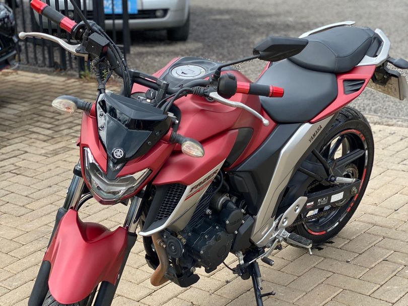 YAMAHA FZ25 250 FAZER FLEX