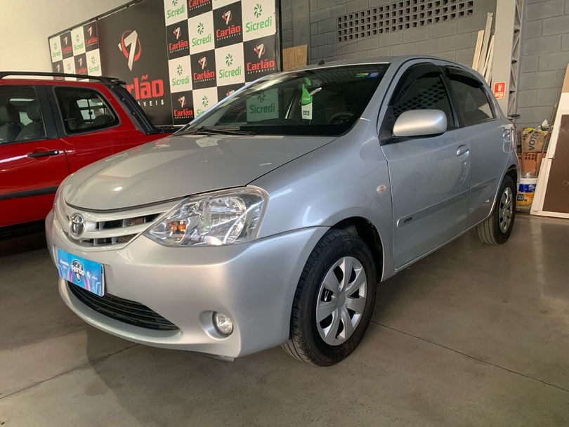 Toyota ETIOS XS  1.3 Flex 16V 5p Mec.