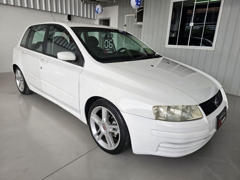 Fiat Stilo 1.8/ 1.8 Connect Flex 8V 5p