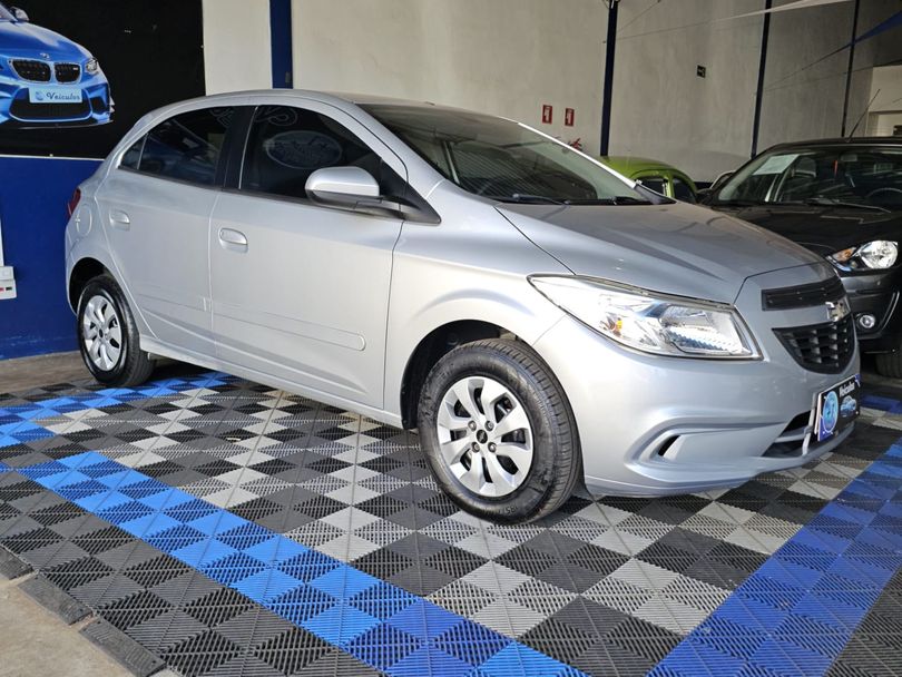 Chevrolet ONIX HATCH LS 1.0 8V FlexPower 5p Mec.