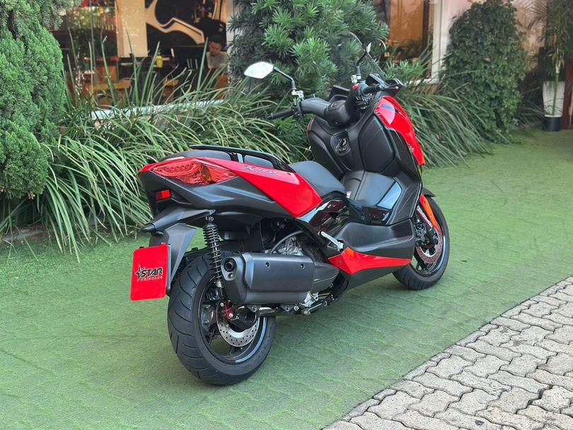 YAMAHA XMAX 250 ABS