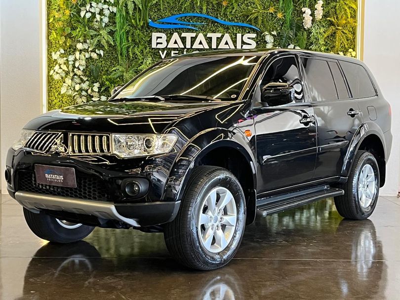 Mitsubishi Pajero DAKAR 3.2 4x4 T.I. Dies. 5p Aut.