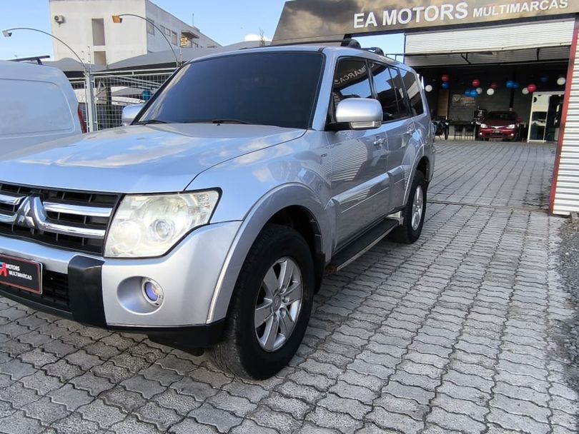 Mitsubishi Pajero GLS Full 3.8 V6 250cv 5p Aut.