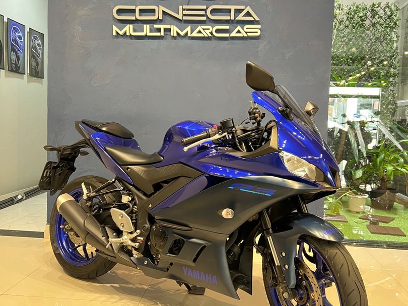 YAMAHA YZF R-3 321/ABS