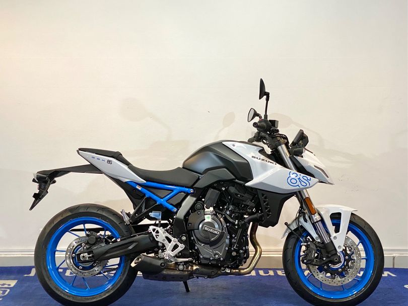 SUZUKI GSX-8S