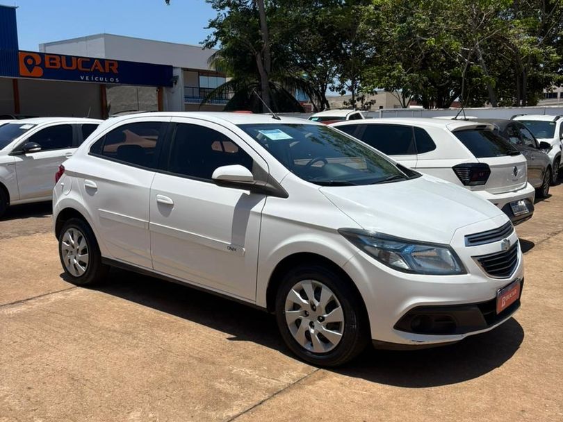 Chevrolet ONIX HATCH LT 1.4 8V FlexPower 5p Mec.