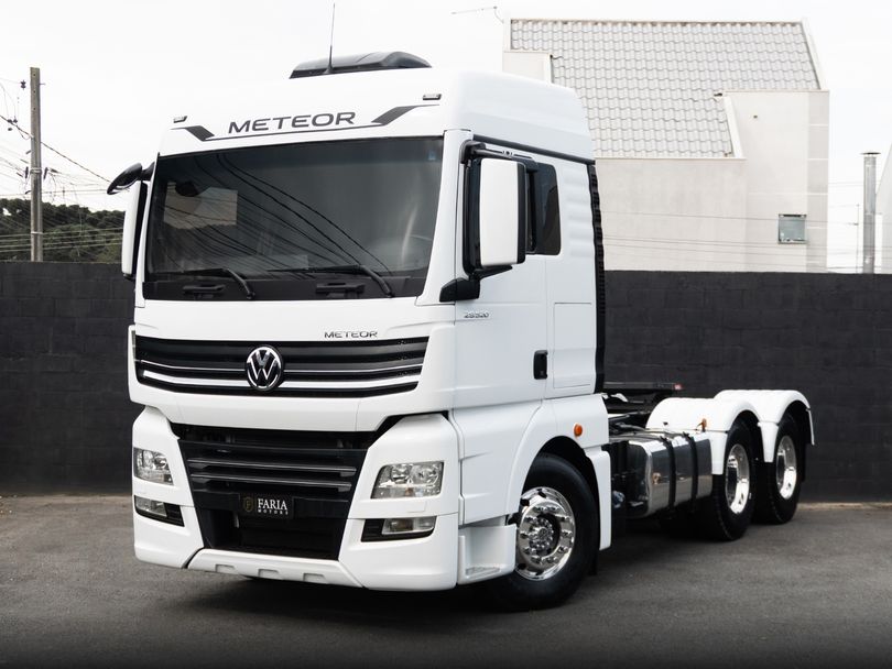 VOLKSWAGEN Meteor 29.520 6x4 2p (diesel)(E5)