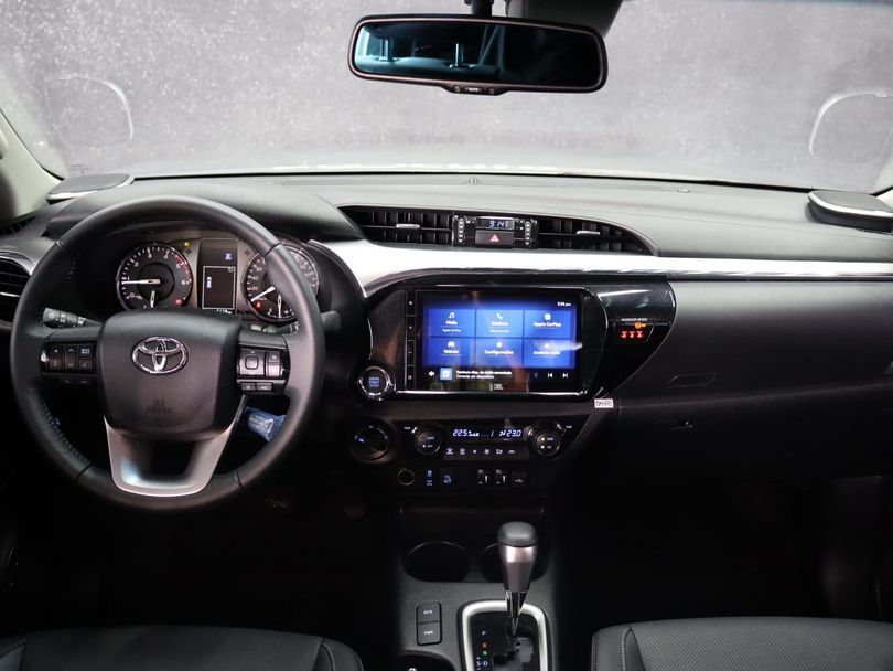 Toyota Hilux CD SRX 4x4 2.8 TDI 16V Diesel Aut.