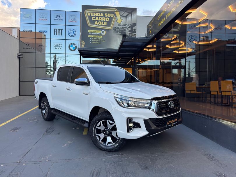 Toyota Hilux CD SRX 4x4 2.8 TDI 16V Diesel Aut.