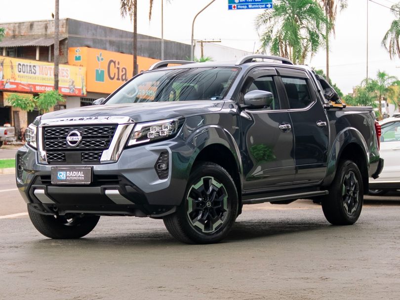 Nissan Frontier PLATI. CD  2.3 Bi-TB Dies.Aut.
