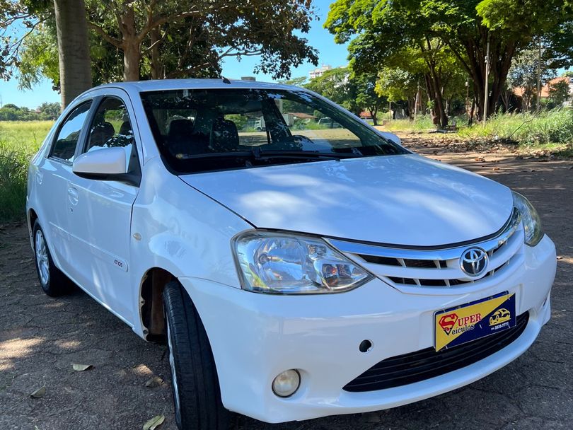 Toyota ETIOS XLS 1.5 Flex 16V 5p Mec.
