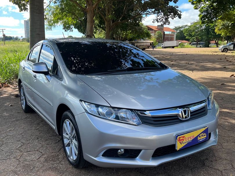 Honda Civic Sedan LXS 1.8/1.8 Flex 16V Aut. 4p