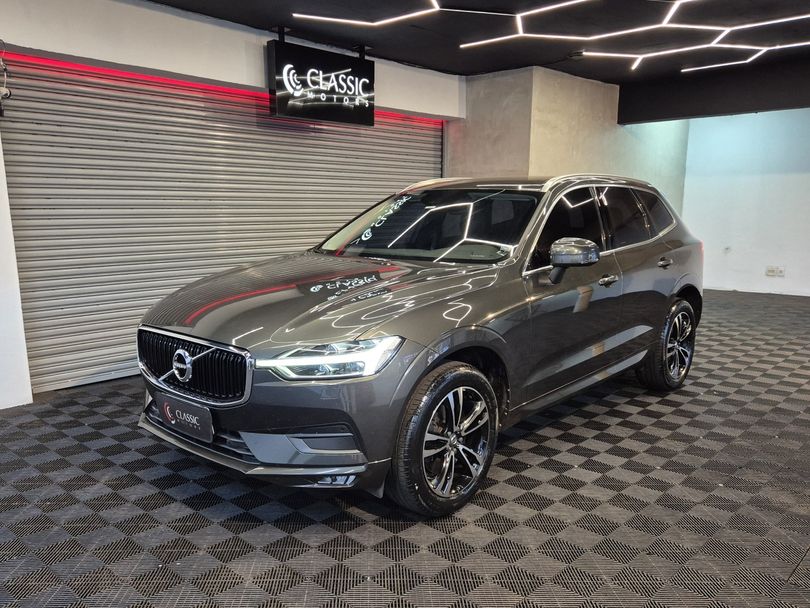 Volvo 2.0 D5 DIESEL MOMENTUM AWD GEARTRONIC