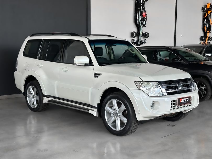 Mitsubishi Pajero HPE Full 3.2 4x4 T.I.Dies. 5p Aut