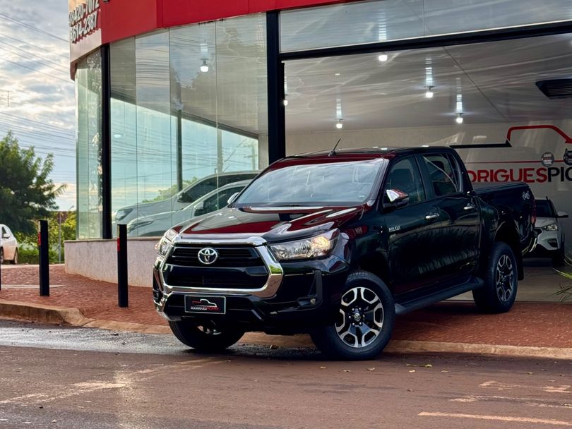 Toyota Hilux CD SRV 4x4 2.7 Flex 16V Aut.